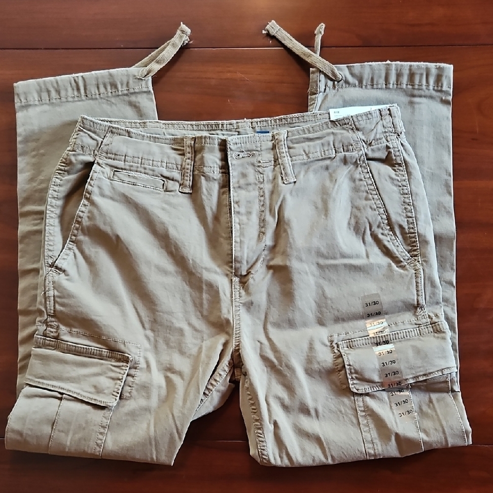 American Eagle Outfitters Khaki Cargo Pants